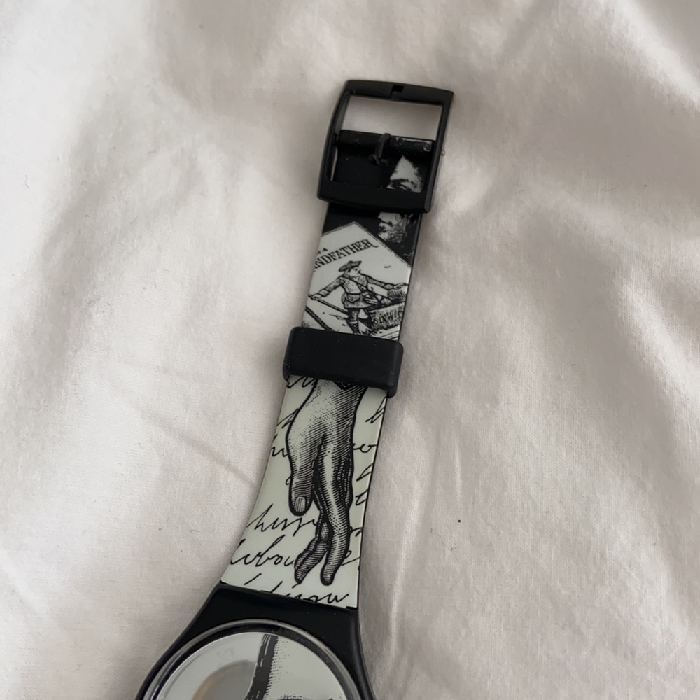 Swatch - Picture 2 of 5